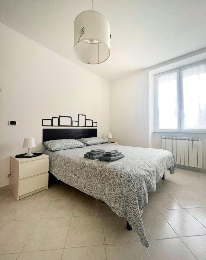 A Casa Di Pizz - Bilocale Con Parcheggio Privato Daire Savona Dış mekan fotoğraf